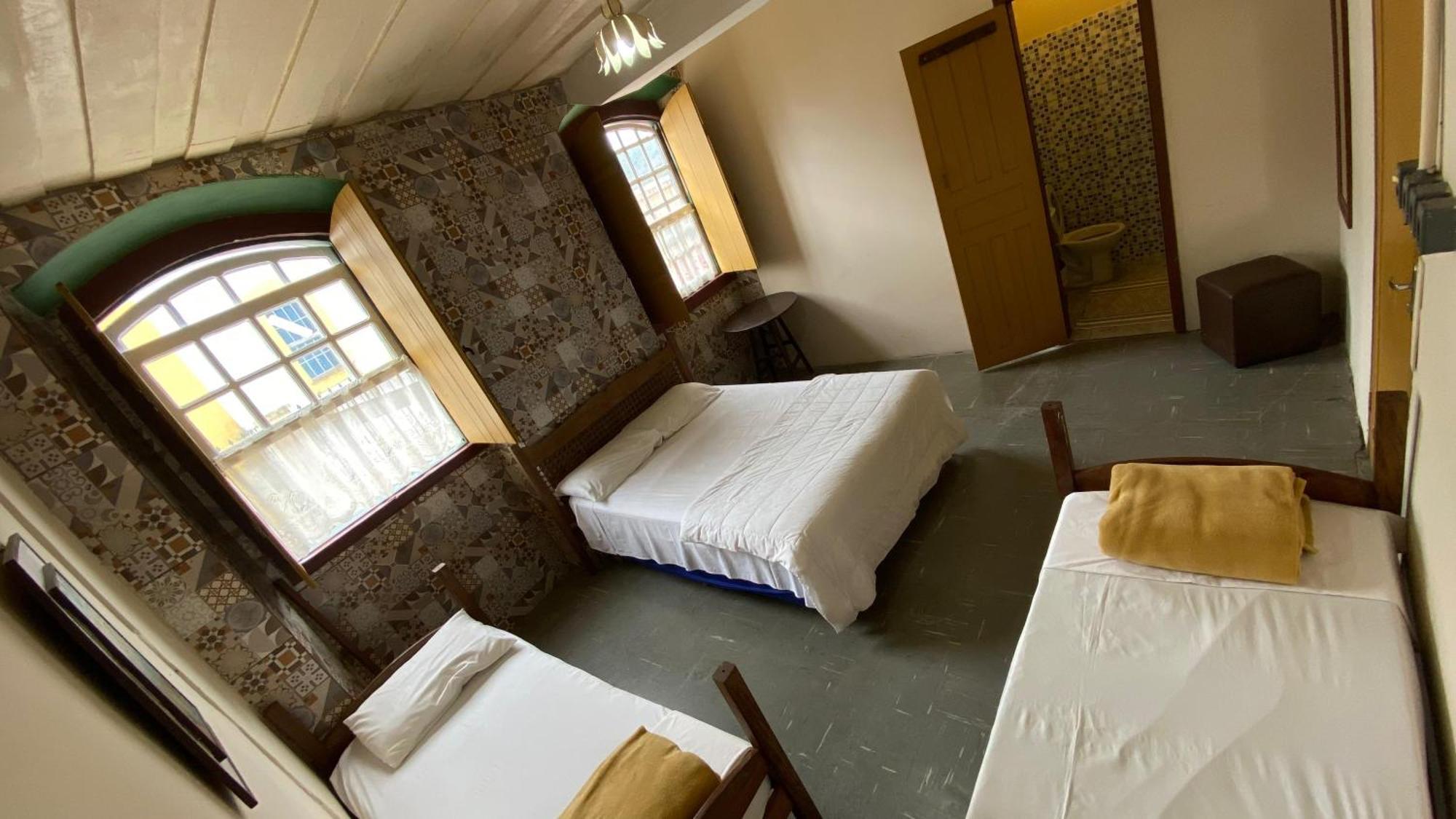 Brumas Ouro Preto Hostel E Pousada Phòng bức ảnh